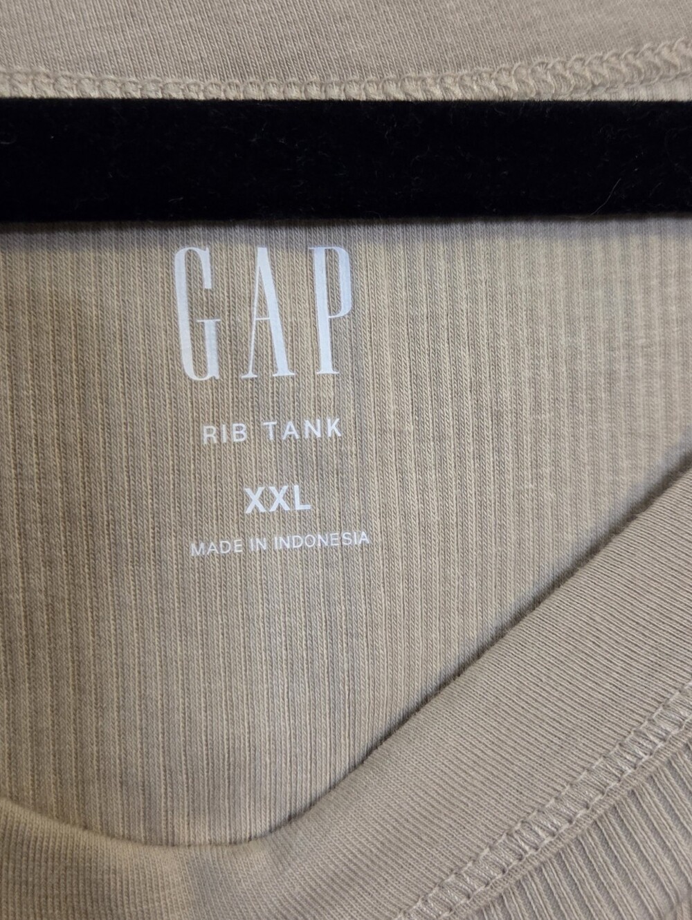 GAP Women's Cream Ribbed Scoop Ribbed Tank - Picture 3 of 5
